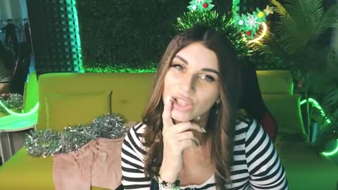 Emily online show from December 2024 05:14:02 AM