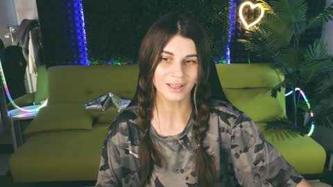 Emily online show from January 2025 04:32:01 AM