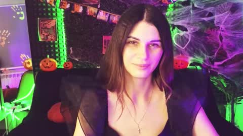 Emily online show from October 2025 01:28:01 AM