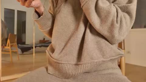 Emily ----  online show from March 2026 09:04:01 AM