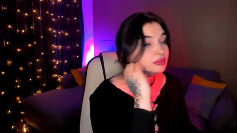 Snapshot of emilywoods_ chatting on November 2025 08:14:01 AM Emily online show from November 2025 08:14:01 AM