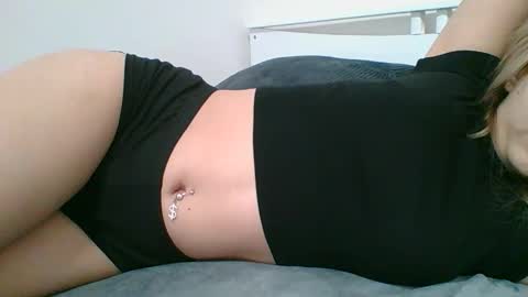 emma_991 online show from November 2025 10:30:01 AM