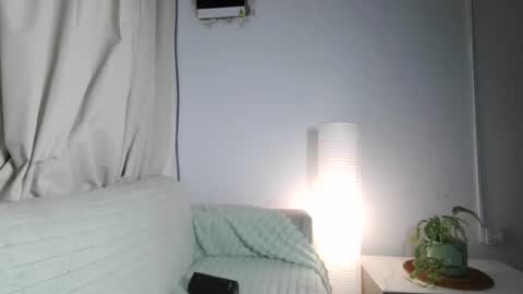 Snapshot of emma______1996 chatting on July 2026 08:07:01 AM emma______1996 online show from July 2026 08:07:01 AM