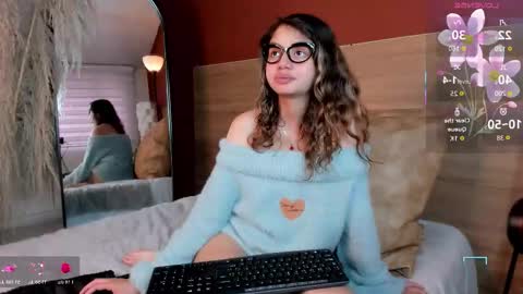 Emma Bloom online show from December 2025 04:03:01 PM