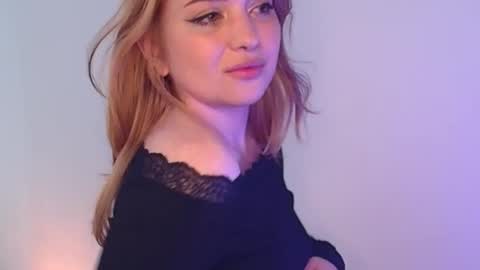 Emma and July online show from June 2026 06:41:01 AM