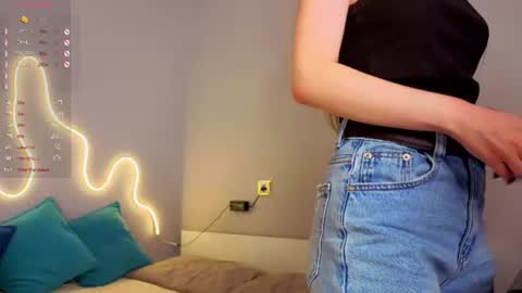 Emma online show from July 2026 02:02:01 AM