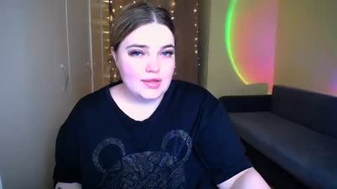 Snapshot of emma_dorn chatting on June 2026 11:53:01 AM Eva online show from June 2026 11:53:01 AM