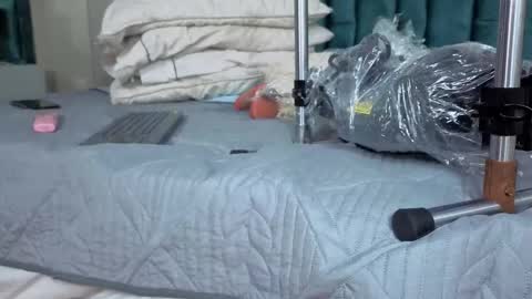 Emma online show from November 2025 09:07:01 PM