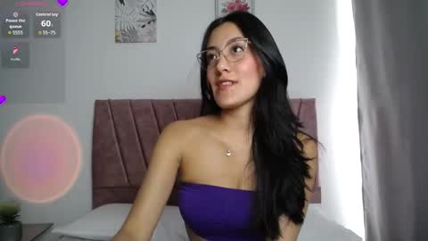 Emma Glow online show from November 2025 04:57:02 PM