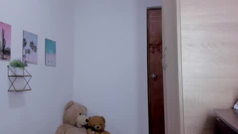 Snapshot of emma_lean chatting on February 2026 07:34:01 PM whises lits online show from February 2026 07:34:01 PM