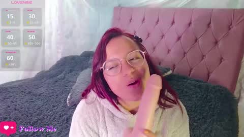 Emma online show from December 2024 04:01:02 AM