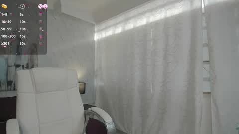 Emma  online show from January 2025 12:13:01 PM