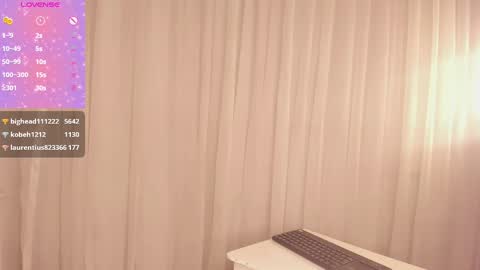 Snapshot of emma_morgann chatting on March 2025 05:34:02 PM Emma Morgann online show from March 2025 05:34:02 PM