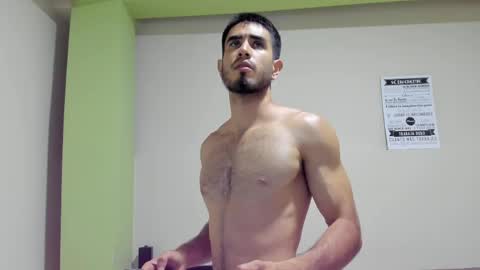 Snapshot of emma_muscle_ chatting on May 2026 11:34:01 PM emma online show from May 2026 11:34:01 PM
