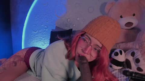     online show from February 2025 01:05:01 PM