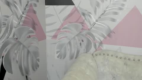 Snapshot of emma_petite4u chatting on December 2024 06:16:02 PM Emma online show from December 2024 06:16:02 PM