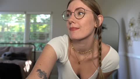 Emma Ruby online show from October 2025 04:50:01 PM