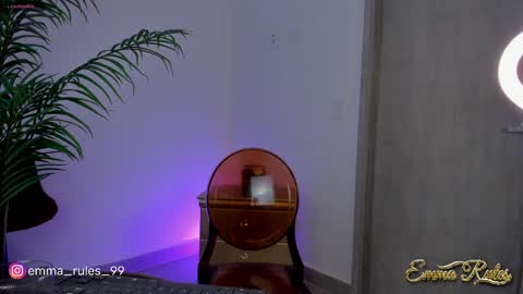 Emma online show from February 2025 07:49:02 PM