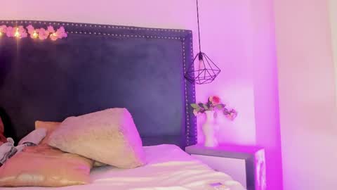 emma_saylor online show from April 2026 07:51:01 PM