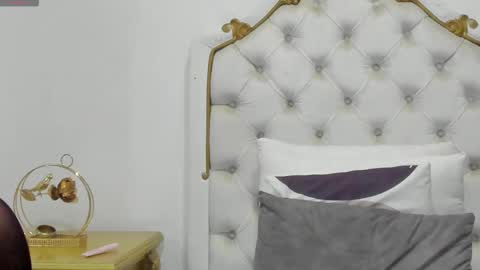 Snapshot of emma_swit chatting on February 2026 03:37:02 AM emma swit online show from February 2026 03:37:02 AM