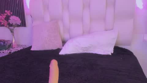 emmaa00_ online show from March 2026 05:41:02 PM