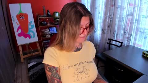 Snapshot of emmaa_hostt chatting on February 2025 04:12:02 PM Ema .l. online show from February 2025 04:12:02 PM