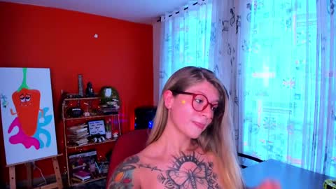 Snapshot of emmaa_hostt chatting on February 2025 12:16:02 PM Ema .l. online show from February 2025 12:16:02 PM