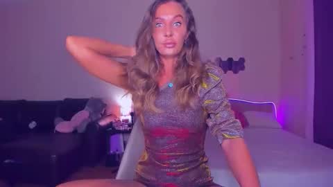 Emma online show from September 2025 12:06:01 PM