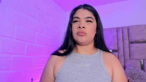 emma becket online show from November 2025 03:16:02 AM