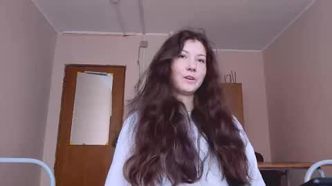 Snapshot of emmabracco chatting on November 2025 11:20:02 AM Emma online show from November 2025 11:20:02 AM