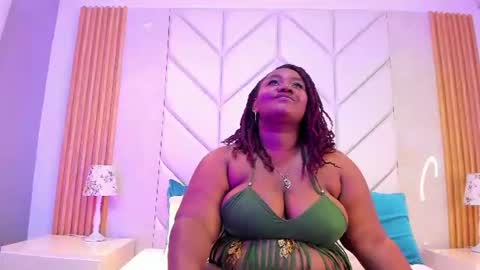 Snapshot of emmabrantt_ chatting on July 2026 04:15:02 AM EmmaBrantt online show from July 2026 04:15:02 AM