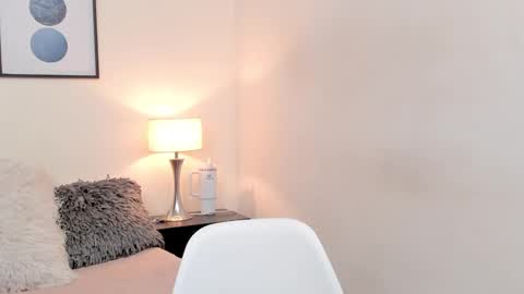 Snapshot of emmabridgerton chatting on February 2026 09:16:02 PM Emma online show from February 2026 09:16:02 PM