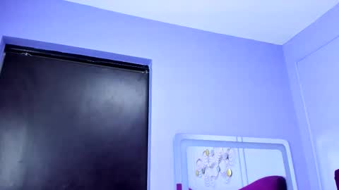 emmaebony_ online show from November 2025 10:25:02 AM