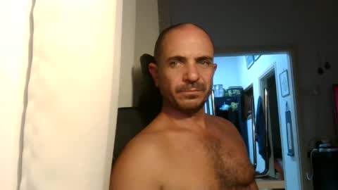 Ariel online show from November 2025 08:41:02 PM