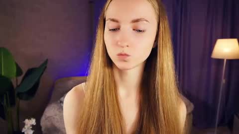 Snapshot of emmalaflame chatting on January 2025 11:54:01 PM Emma day  Wendy night online show from January 2025 11:54:01 PM