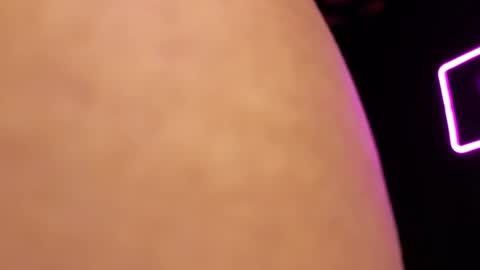 Emma online show from February 2025 07:48:02 PM