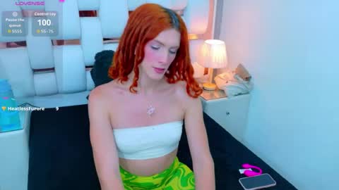 emmaLogge online show from July 2026 08:48:01 PM