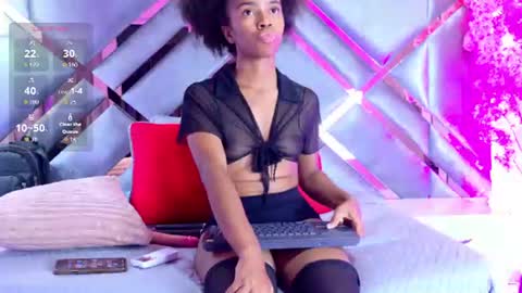 Snapshot of emmalove01 chatting on July 2026 02:40:01 AM emmalove01 online show from July 2026 02:40:01 AM