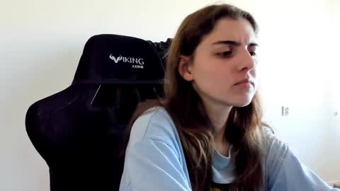 Emma online show from September 2025 10:09:01 AM