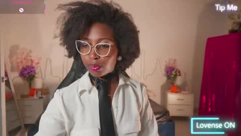 Sara online show from November 2025 12:03:01 PM