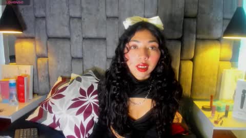 Snapshot of emmaskinny_ chatting on December 2025 03:48:01 AM Emma online show from December 2025 03:48:01 AM