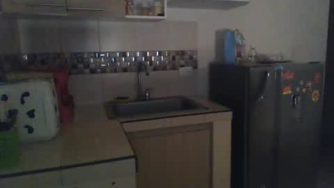 Snapshot of emmasplycer chatting on January 2025 03:18:02 AM EmmaSplycer online show from January 2025 03:18:02 AM