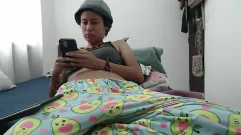 emmasweet95 online show from April 2026 05:15:01 PM