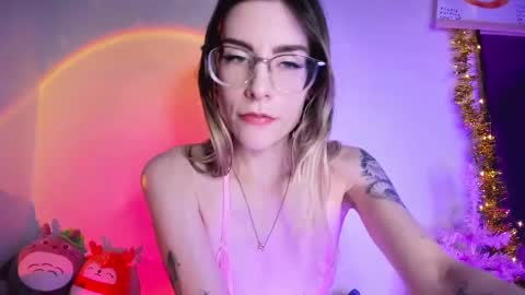 Snapshot of emmaterrestrial chatting on February 2025 10:15:02 AM RH-NEGATIVE GREEN-EYED BAELIEN online show from February 2025 10:15:02 AM