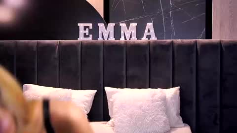 emmawilll online show from August 2026 12:01:02 AM