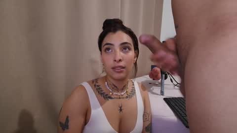 emmi_11 online show from January 2026 12:24:01 AM