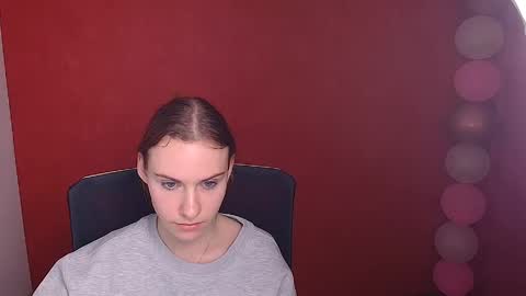 Emmi online show from February 2025 03:43:02 PM