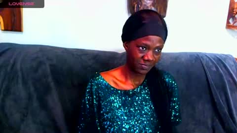 Snapshot of emmiblaq chatting on June 2026 09:54:01 AM emmiblaq online show from June 2026 09:54:01 AM