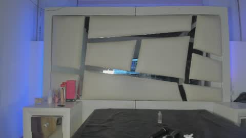 emmily_evans_ online show from July 2026 01:58:33 AM