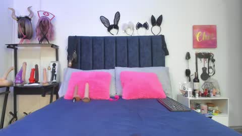          online show from January 2025 11:56:01 AM